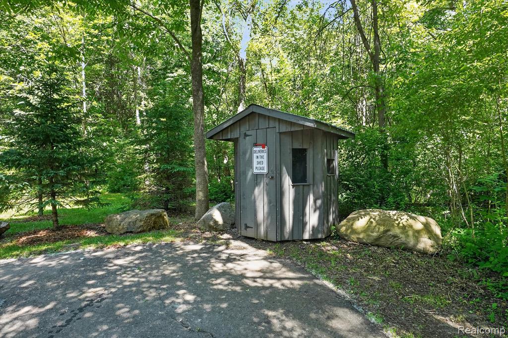 10500 W Grand River Road, Fowlerville, MI 48836 — Photo 15