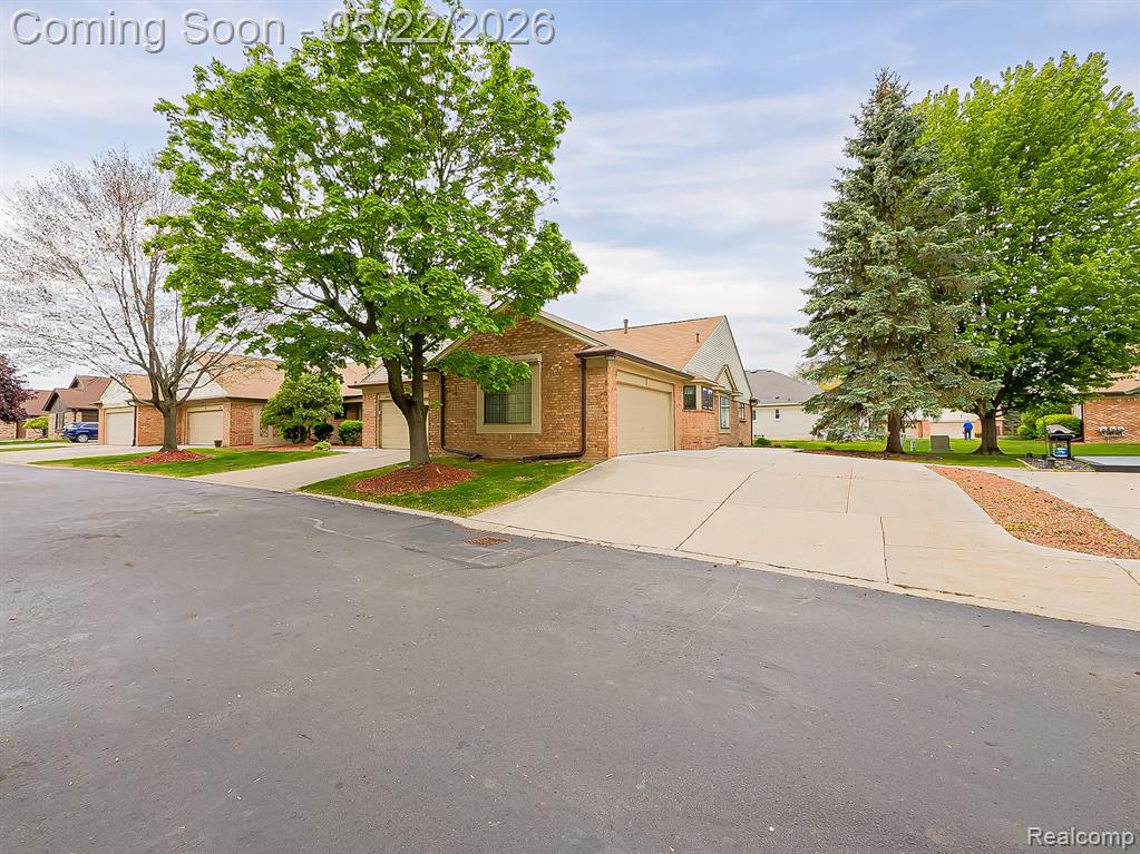 38663 Cypress Meadow Drive, Clinton Twp, MI 48036 — Photo 34