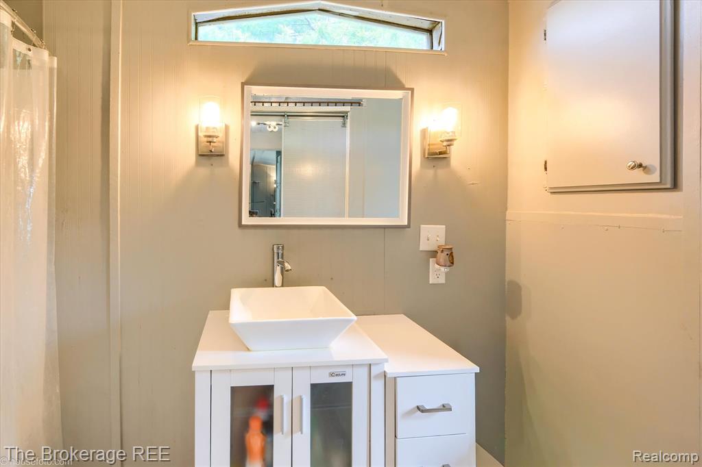 4441 Beechwood, Clarkston, MI — Photo 19