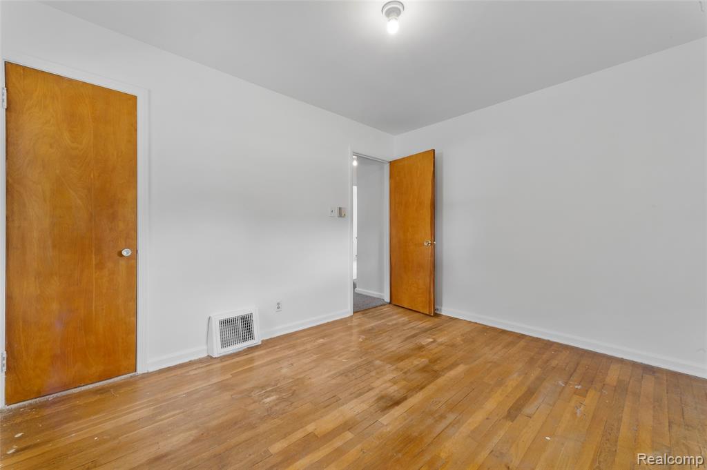 12000 Bramell, Redford, MI 48239 — Photo 21
