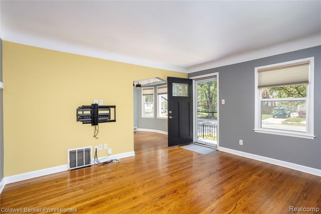 909 Hoffman Avenue, Royal Oak, MI 48067 — Photo 5