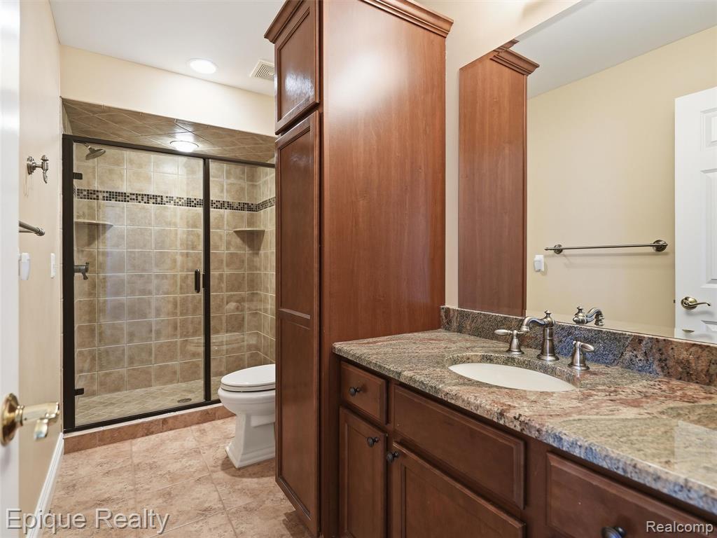 33124 N River Road, Harrison Township, MI — Photo 42