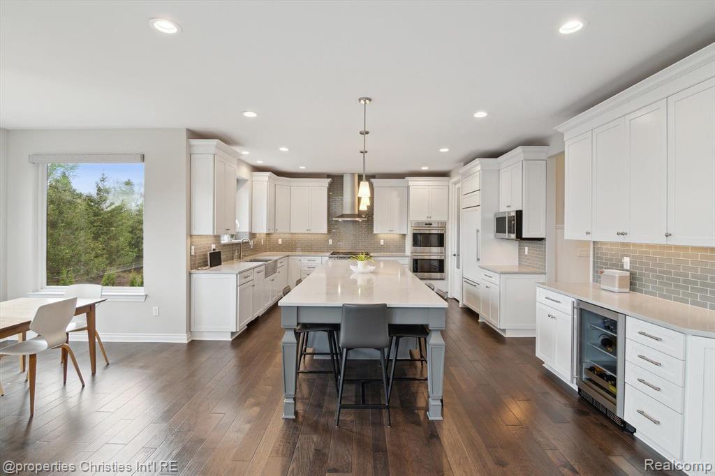47660 WALES, Northville, MI 48167 — Photo 18