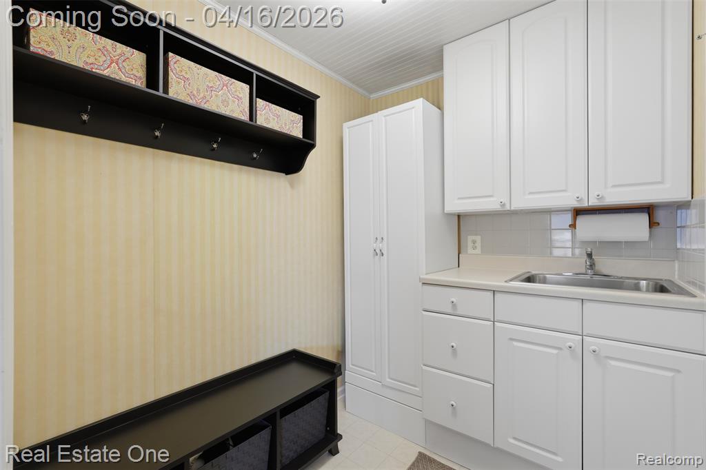 21592 Nathan Court, South Lyon, MI 48178 — Photo 29