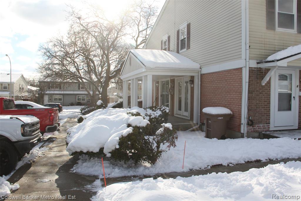 6 Beechwoode Lane, Pontiac, MI 48340 — Photo 13