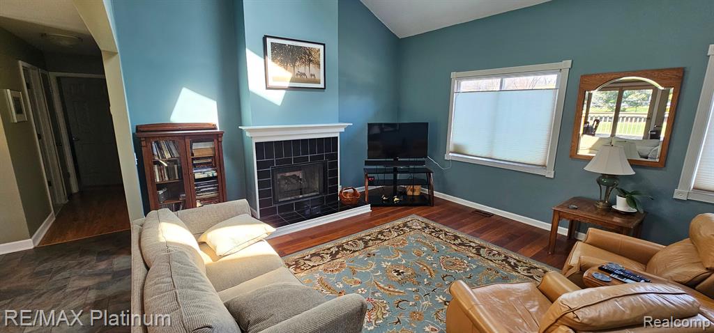 3960 S Bradmore Avenue N, West Bloomfield, MI 48324 — Photo 7