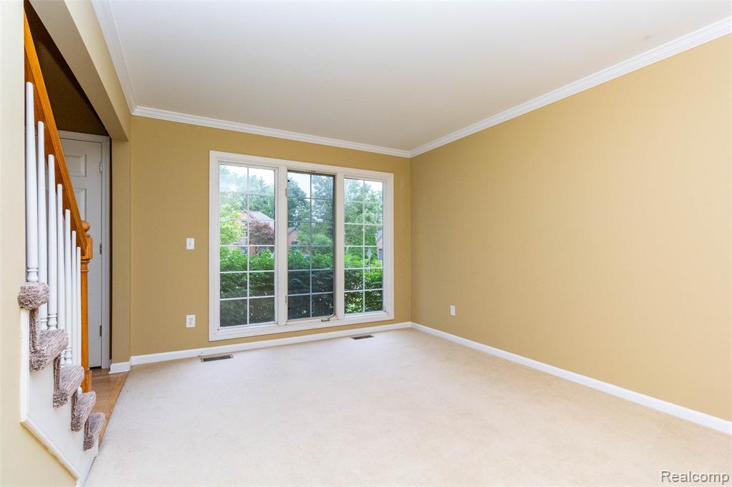 878 Dakota, Rochester Hills, MI 48307 — Photo 19
