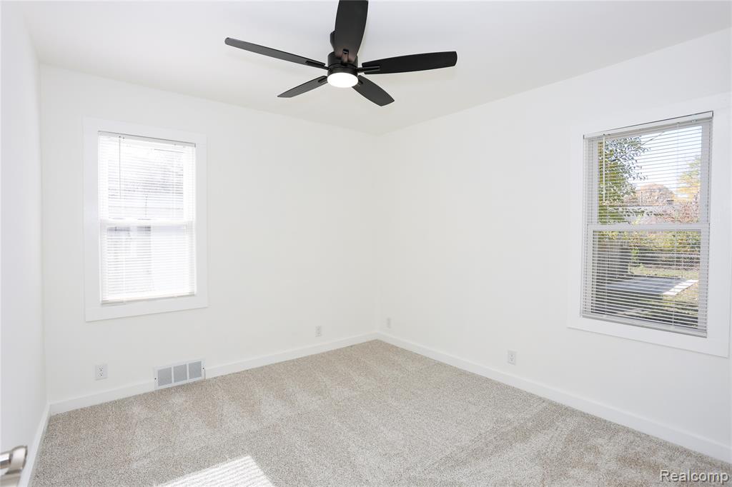 8411 Plainview Avenue, Detroit, MI 48228 — Photo 8