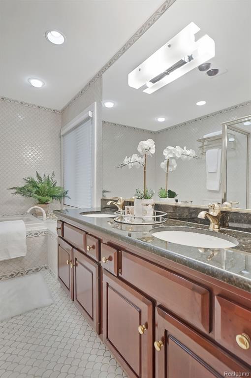 72 Vaughan Ridge Road, Bloomfield Hills, MI 48304 — Photo 36
