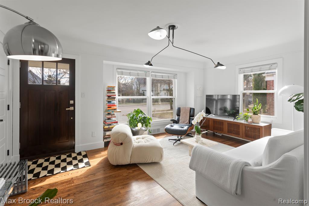 850 W LINCOLN Street, Birmingham, MI 48009 — Photo 5
