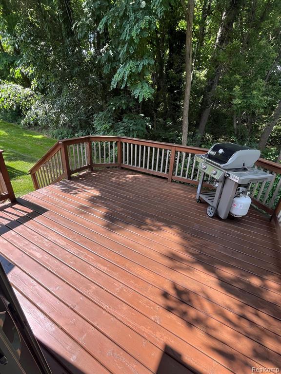 9566 KINGSWAY Circle, Clarkston, MI 48348 — Photo 41