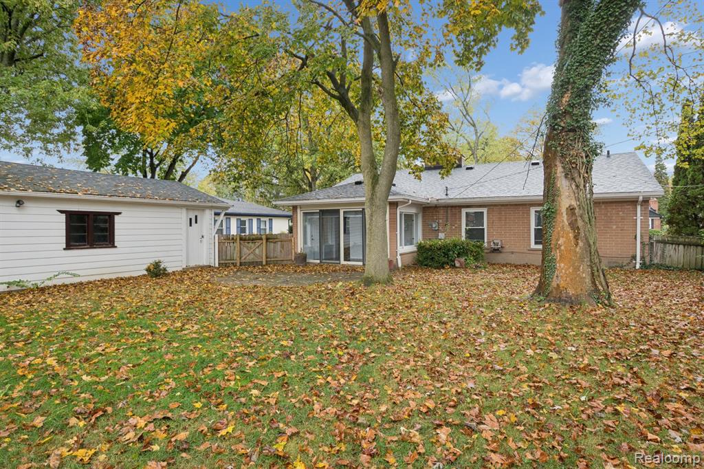 32463 Sheridan, Beverly Hills, MI 48025 — Photo 44