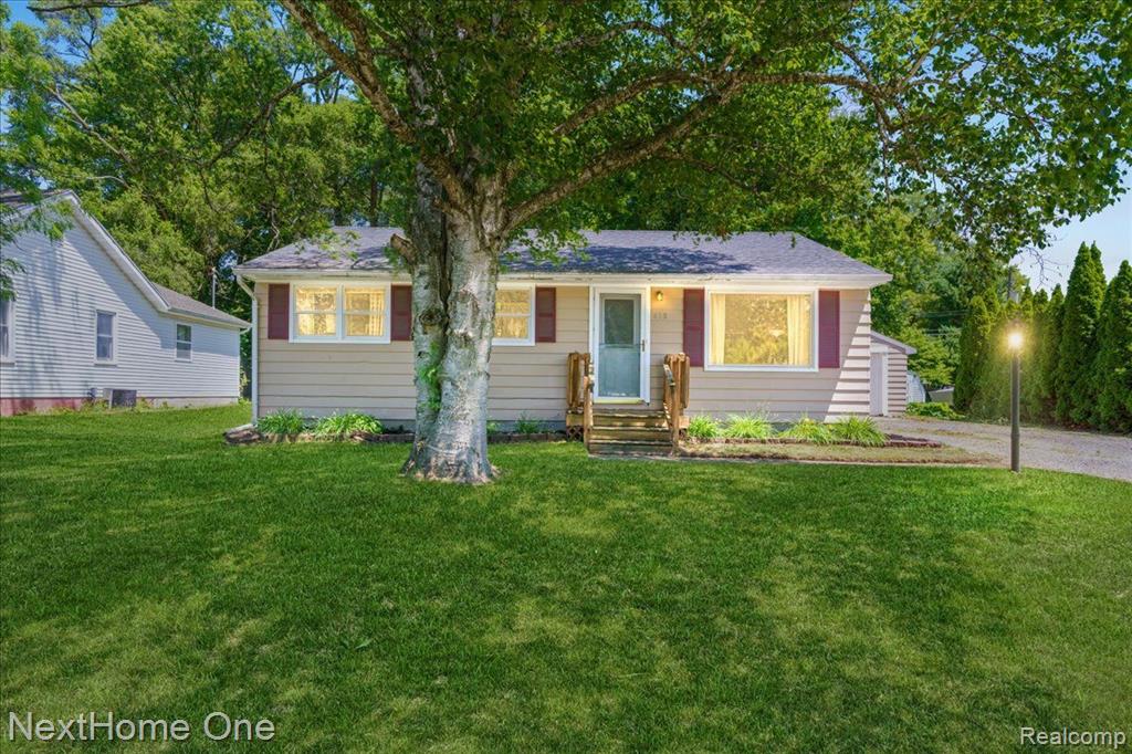 418 N HOWARD, Webberville, MI 48892 — Photo 23