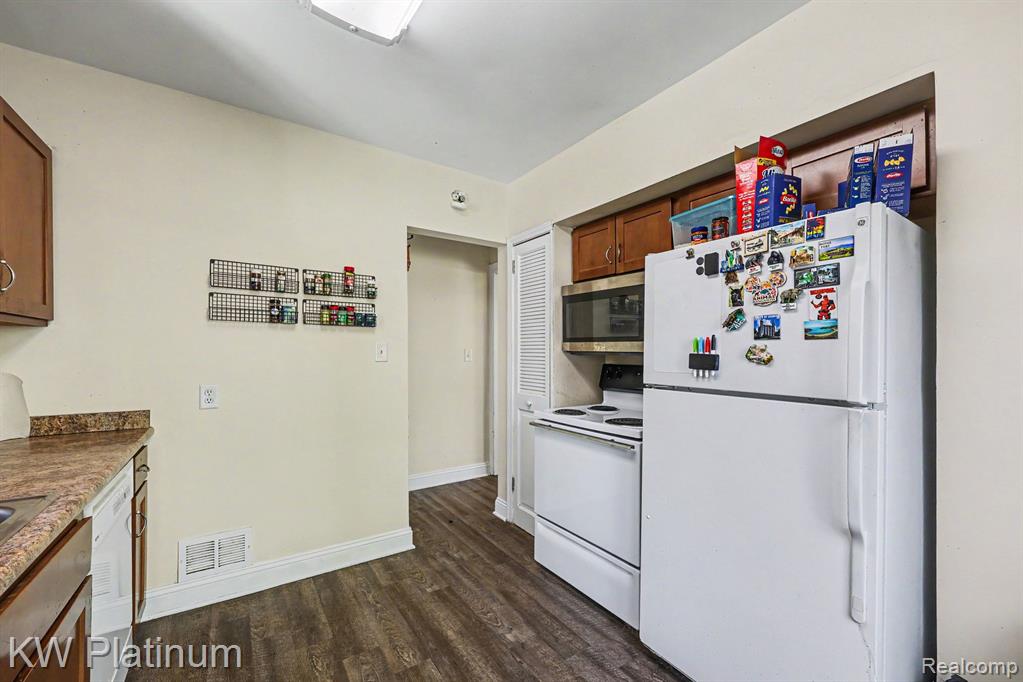 1418 21st Street, Port Huron, MI 48060 — Photo 6