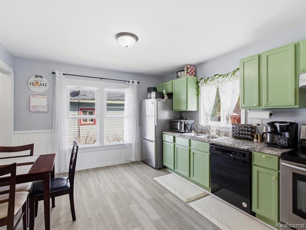 2506 Division Street, Port Huron, MI 48060 — Photo 9