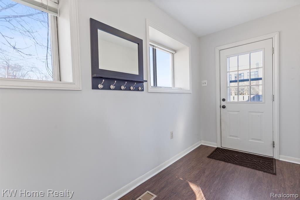 3989 ROYAL Avenue, Berkley, MI 48072 — Photo 26