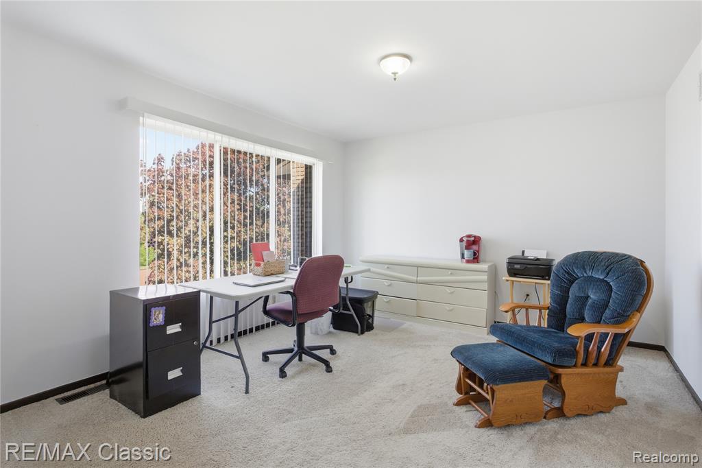 3961 Chablis Street, West Bloomfield, MI 48323 — Photo 23