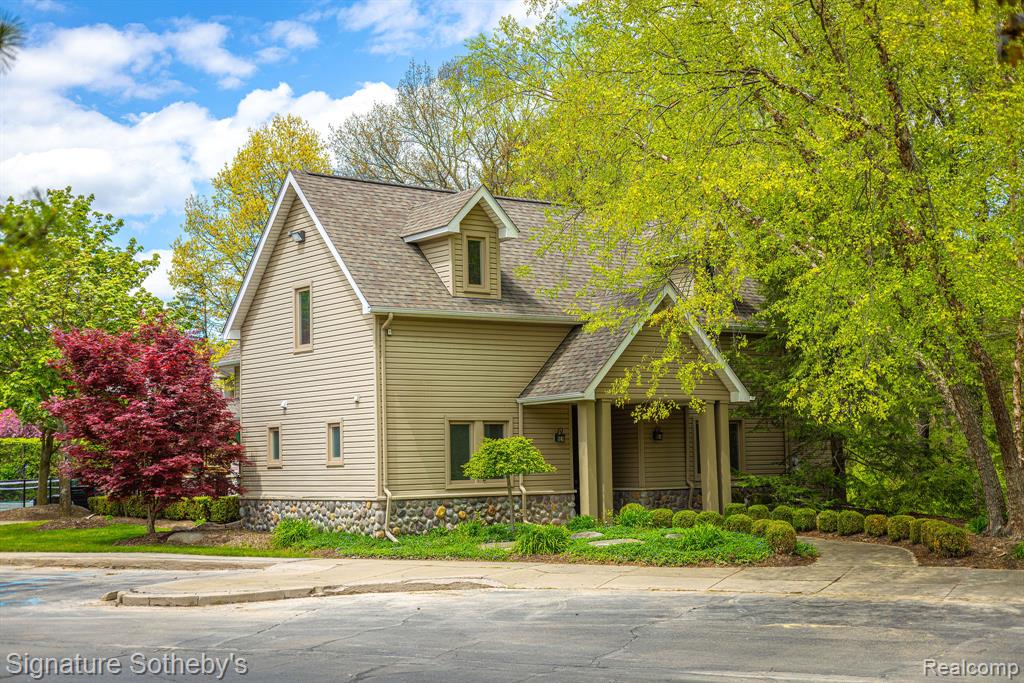 2668 Aubrey Drive, Lake Orion, MI — Photo 17