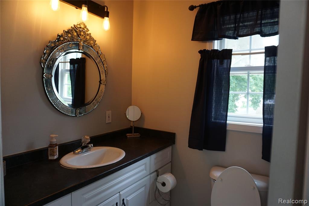 955 N Chevrolet Avenue, Flint, MI 48504 — Photo 24