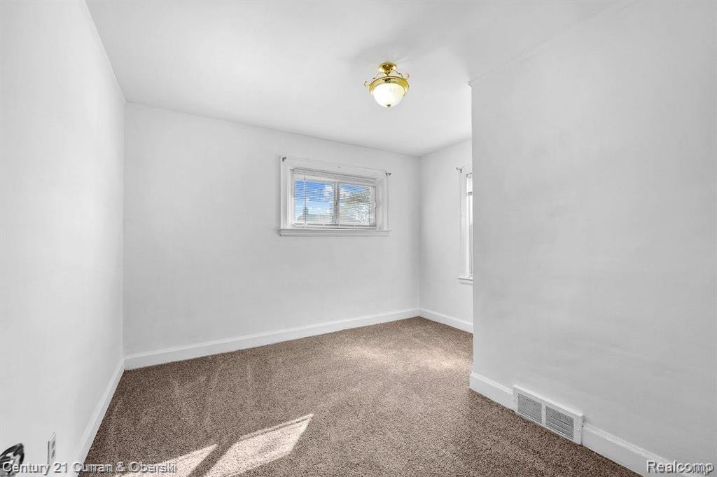 4255 LAPHAM Street, Dearborn, MI 48126 — Photo 19