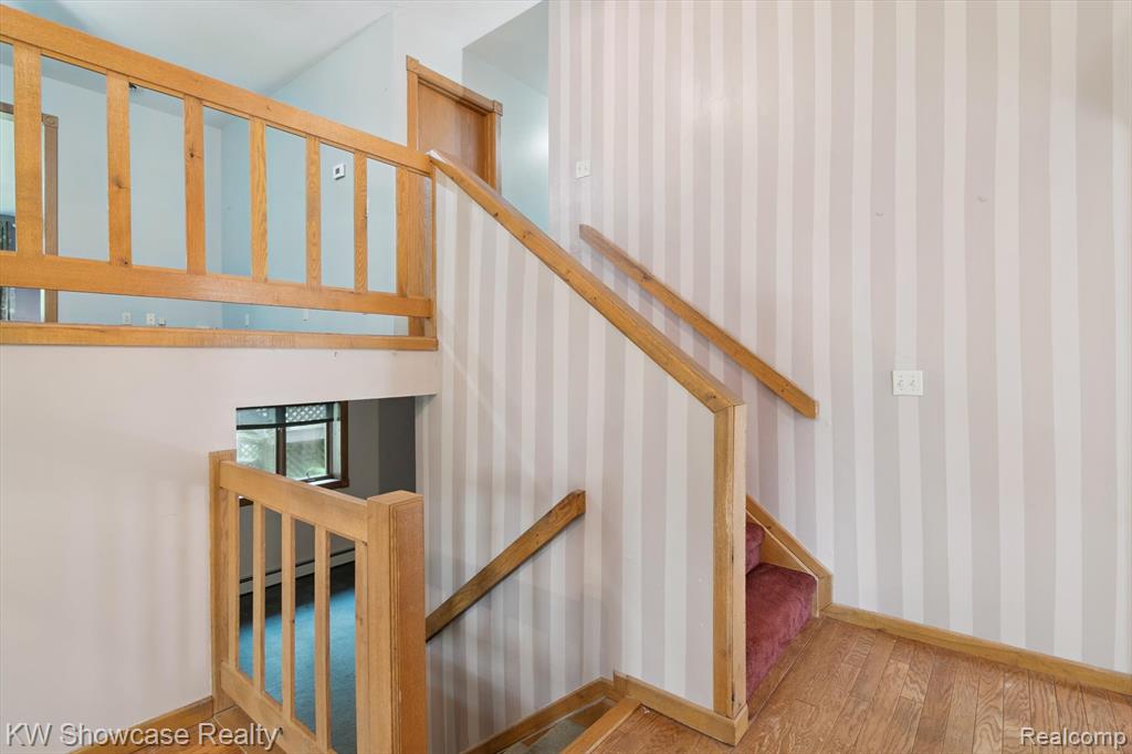 11858 Earl Street, Pinckney, MI 48169 — Photo 9