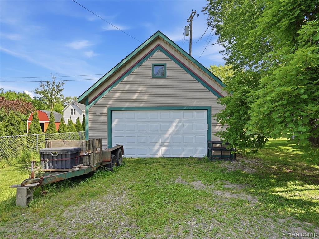 69 E Burdick Street, Oxford, MI 48371 — Photo 27