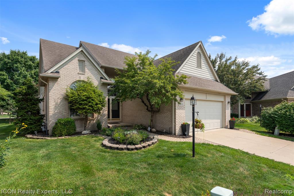 52542 Westcreek Drive, Macomb, MI 48042 — Photo 2