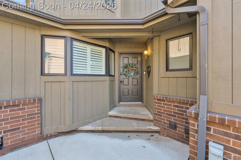 9859 Hawthorne Glen Drive, Grosse Ile, MI 48138 — Photo 28
