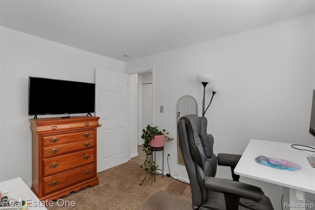 9535 Chamberlain Street, Romulus, MI 48174 — Photo 10
