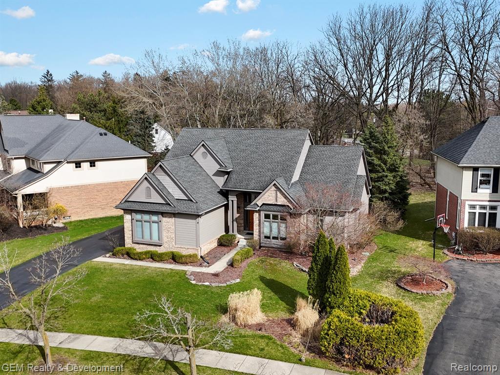 7487 KENNINGTON Boulevard, West Bloomfield, MI — Photo 40