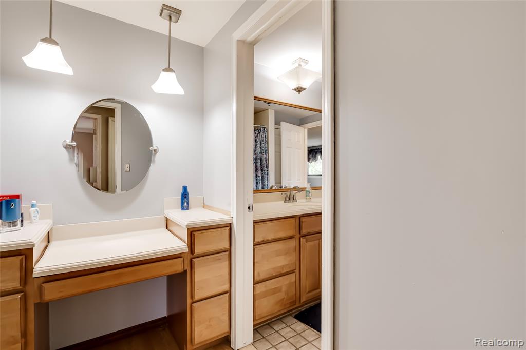 24705 Colonial Drive, Woodhaven, MI 48183 — Photo 43