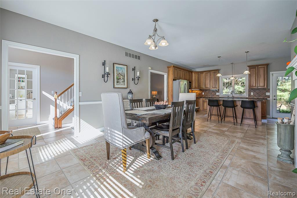 7155 Campbell Mills Court, Brighton, MI 48116 — Photo 10