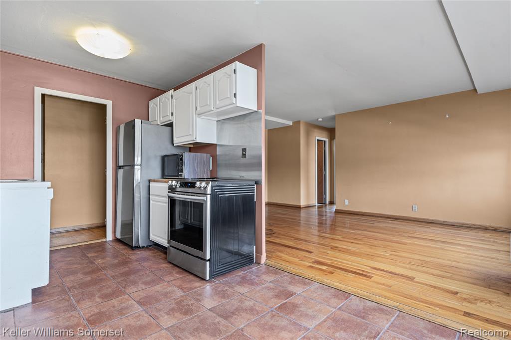 8900 Jefferson Avenue, 204, Detroit, MI 48214 — Photo 13