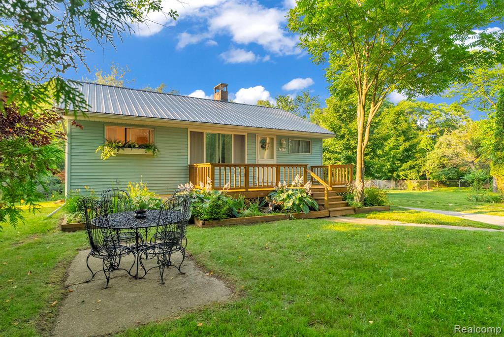 7277 Elmwood Road, Lexington, MI 48450 — Photo 4
