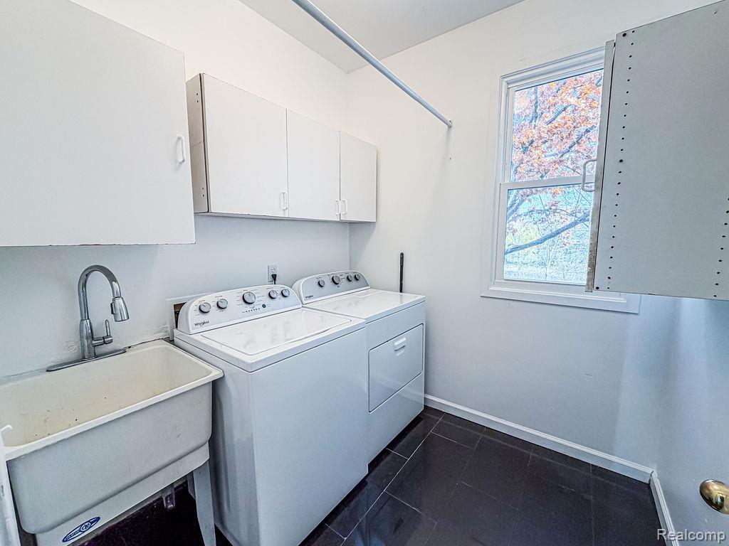 7240 Aaronway Drive, West Bloomfield, MI 48324 — Photo 50