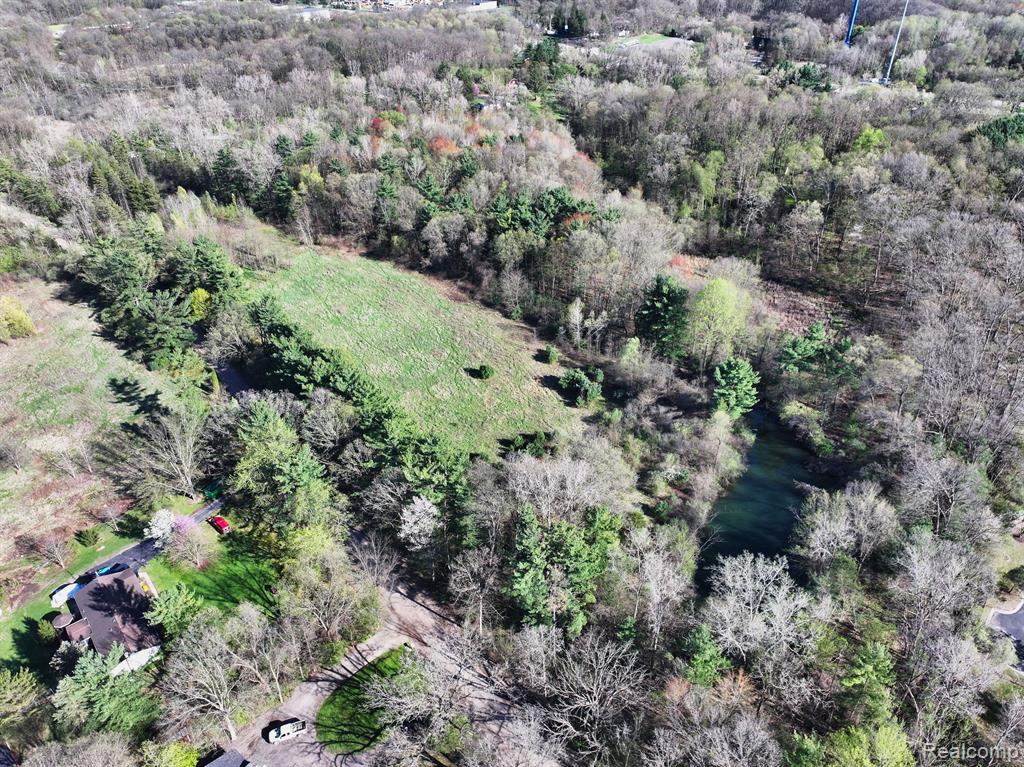 5920 PLEASANT VALLEY Road, Brighton, MI 48116 — Photo 7