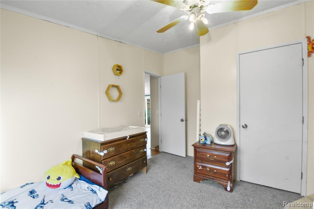 2330 CHARTER OAK Court, Newport, MI 48166 — Photo 36