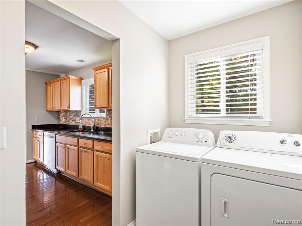 987 FAIRLEDGE Street, Lake Orion, MI 48362 — Photo 15
