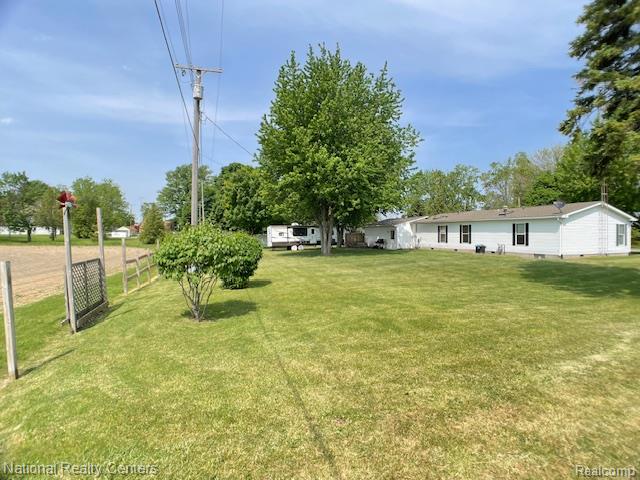 2538 Parrott Street, Deckerville, MI 48427 — Photo 12