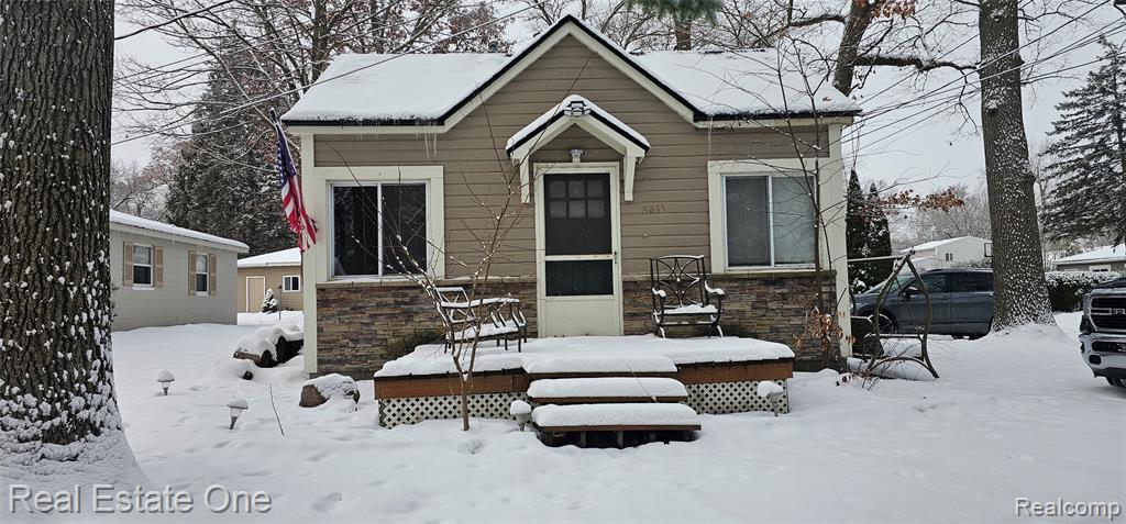 8845 Orrick Street, Commerce Twp, MI 48382 — front exterior