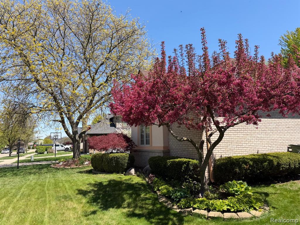 48280 ELMWOOD Drive, Shelby Twp, MI 48315 — Photo 58