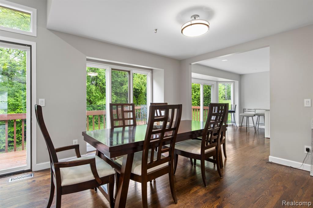 4578 PINE VILLAGE Drive, West Bloomfield, MI 48323 — Photo 12