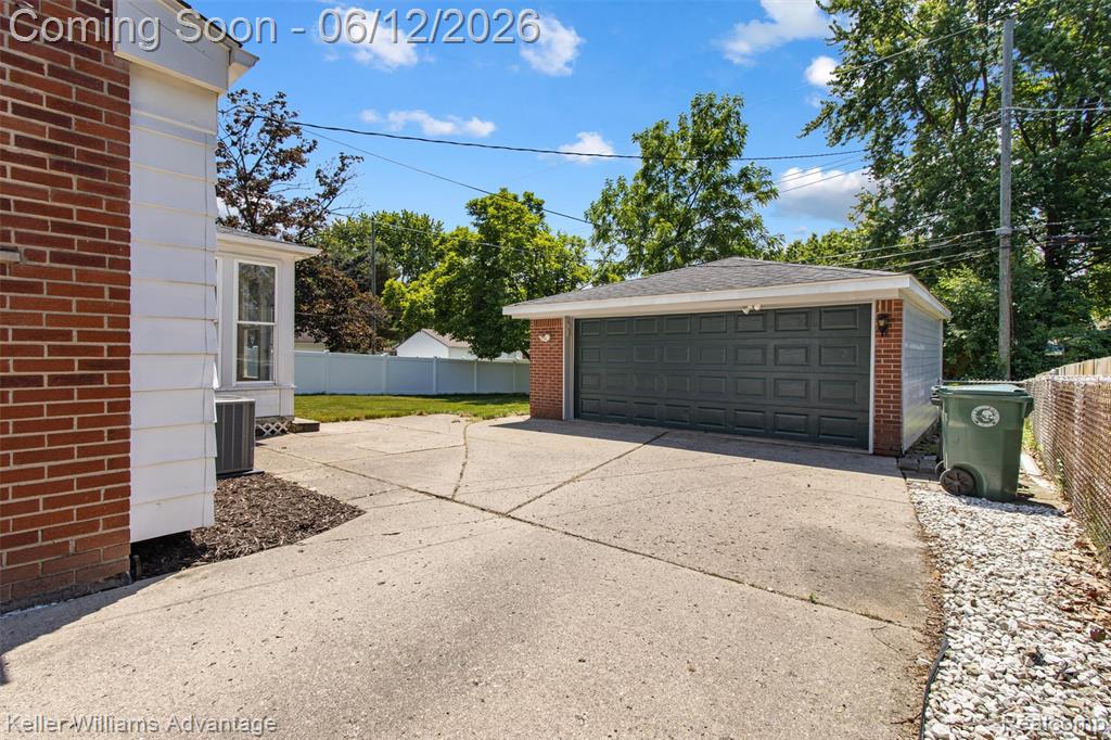 41119 Russet Lane, Plymouth, MI 48170 — Photo 42