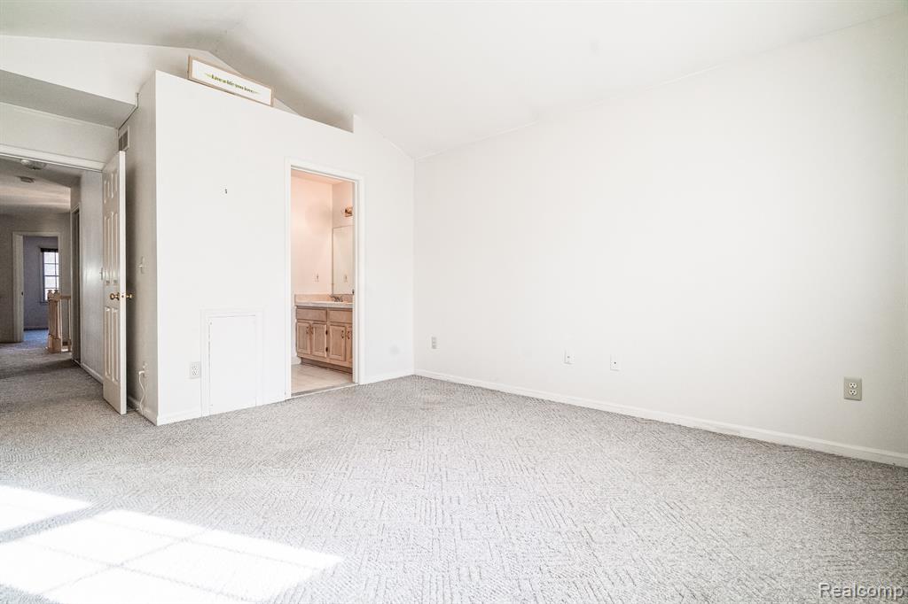 45293 HORSESHOE Circle, Canton, MI 48187 — Photo 42