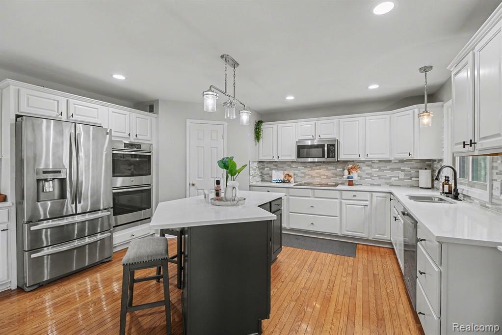 41240 Clermont Avenue, Novi, MI — Photo 34