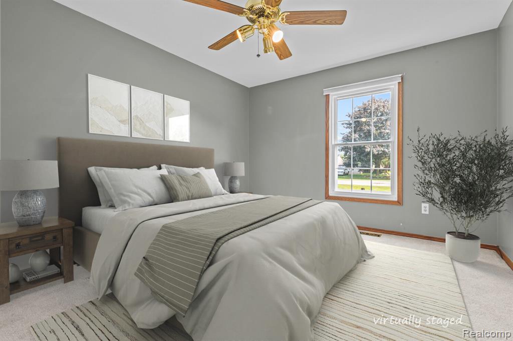 9076 Wildwood Lake Dr, Whitmore Lake, MI 48189 — Photo 15