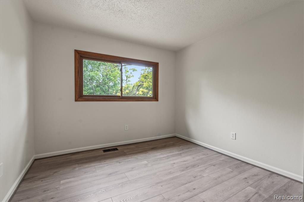 3325 Proctor Lane, Oakland, MI — Photo 34
