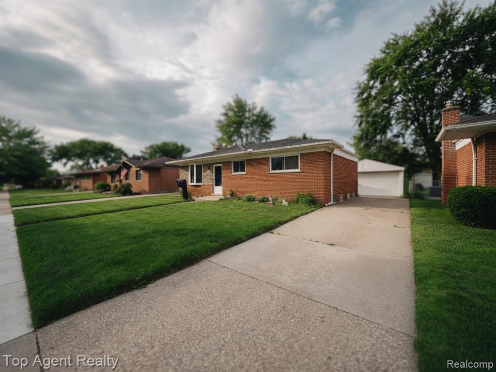 4436 Buckingham Drive, Warren, MI 48092 — Photo 2