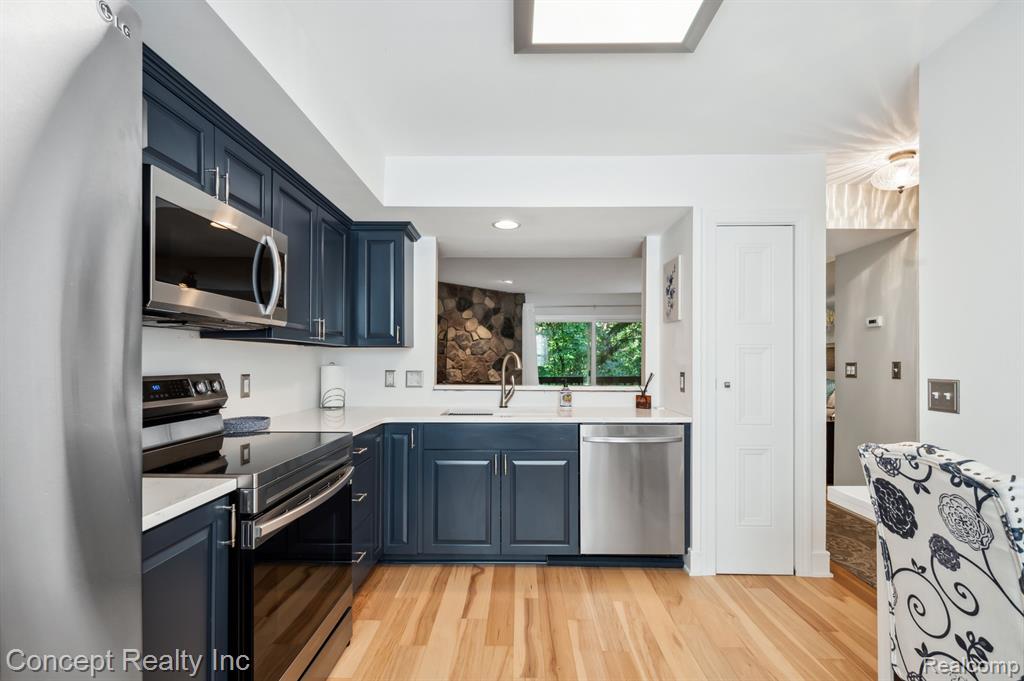 216 LYN ANNE, Ann Arbor, MI 48103 — Photo 4