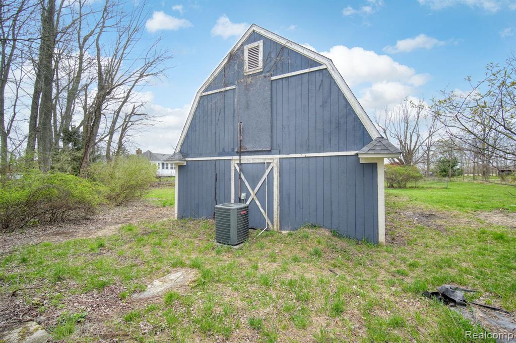 5035 CENTER Road, Linden, MI 48451 — Photo 47
